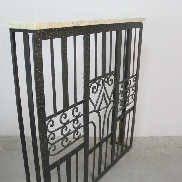 Art Deco Radiator Cover, 1920s, in Very Good conditions. Designed 1920 to 1949