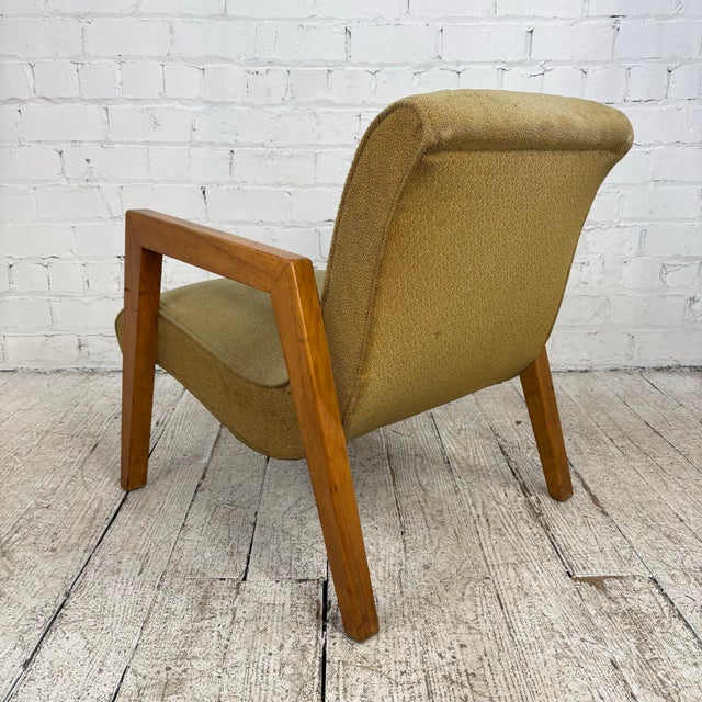 Mid Century Modern Leslie Diamond for Conant Ball Armchair. The chair features a wave like upholstered seat And continuous...
