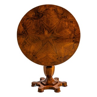 Biedermeier Walnut Tilt-Top Center Table, Circa 1830/40 For Sale
