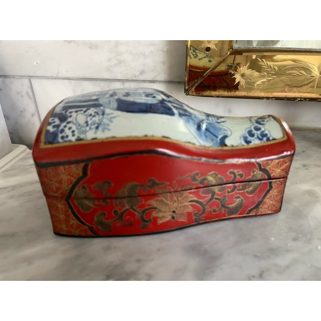 Mid 20th Century Asian Blue and Red Ceramic and Lacquer Box For Sale - Image 5 of 9