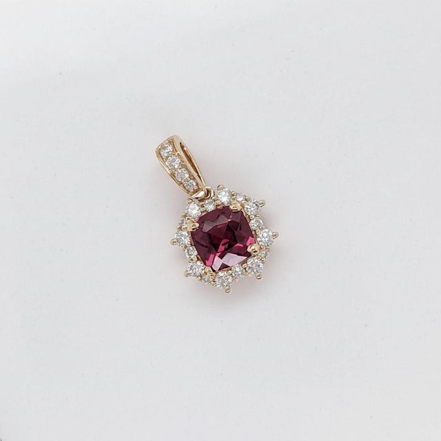 Metal Cushion Rhodolite Garnet Pendant With Earth Mined Diamonds in Solid 14k Gold For Sale - Image 7 of 10