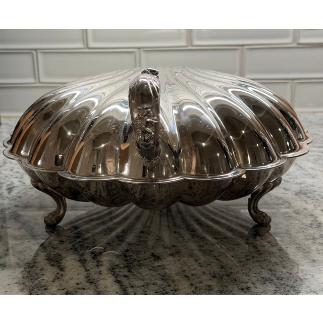 Hollywood Regency Vintage Oversized Silverplate Hinged Scallop Shell Buffet Server For Sale - Image 3 of 13