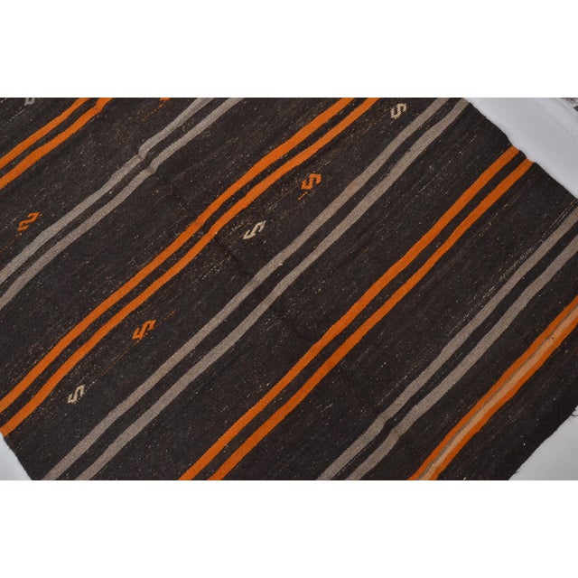 1960s Vintage Anatolian Kilim Rug For Sale - Image 5 of 10
