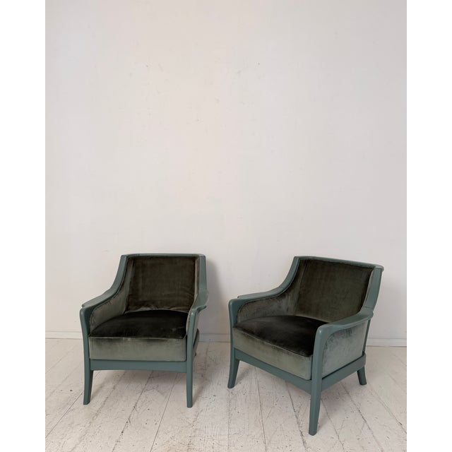 Mid-Century Modern French Lounge Chairs in Green Velvet and Lacquered Wood, 1950, Set of 2 For Sale - Image 11 of 17