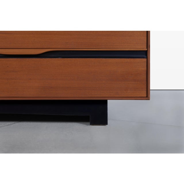 Mid-Century Modern Walnut Dresser by John Kapel for Glenn of California For Sale - Image 10 of 14