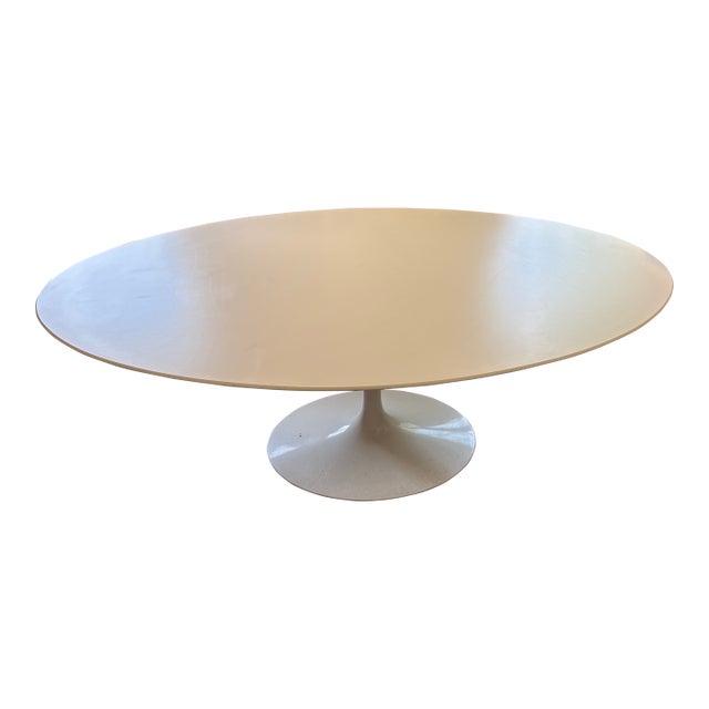 Saarinen Dining Table, Oval For Sale