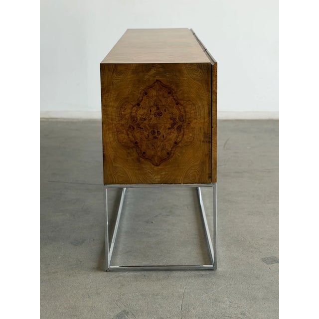 1970s Milo Baughman for Thayer Coggin Burl Wood Credenza For Sale - Image 9 of 13