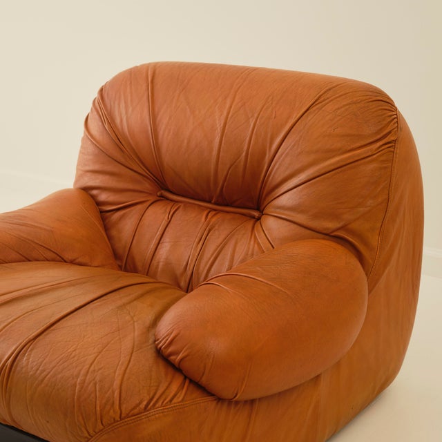 Burnt Orange Claudio Vagnoni “Malù” Italian Post Modern Leather Armchairs, a Pair, 1970s For Sale - Image 8 of 8