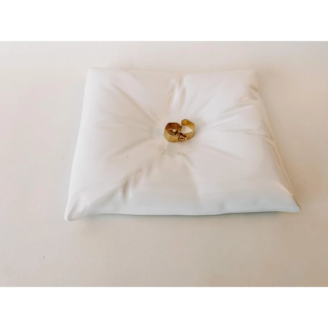 1980s Vintage Postmodern Ceramic Pillow Catchall by Jono Pandolfi Price for One Reduce for Multiples For Sale - Image 5 of 8