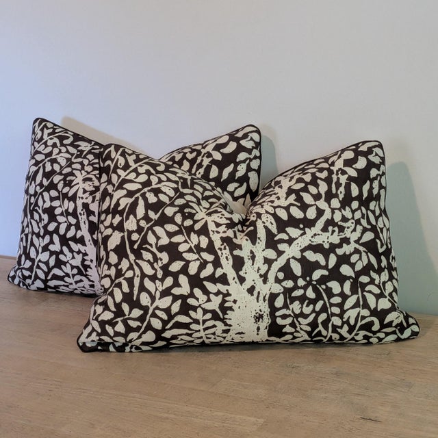 Quadrille Arbre De Matisse Reverse Tint on Brown Lumbar Pillows For Sale - Image 4 of 8