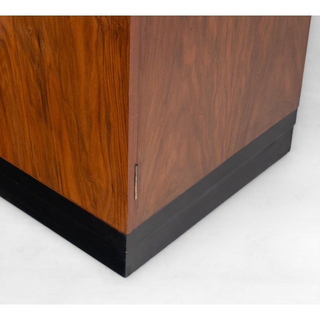 Art Deco Walnut Tallboy Compact Wardrobe from Waring & Gillow, 1930s For Sale - Image 15 of 17