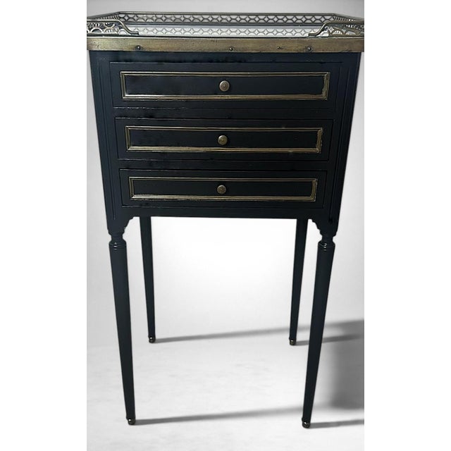 Late 19th Century Napoleon III Style French Night Stand in Black Lacquered Wood and Carrara Marble For Sale - Image 12 of 18
