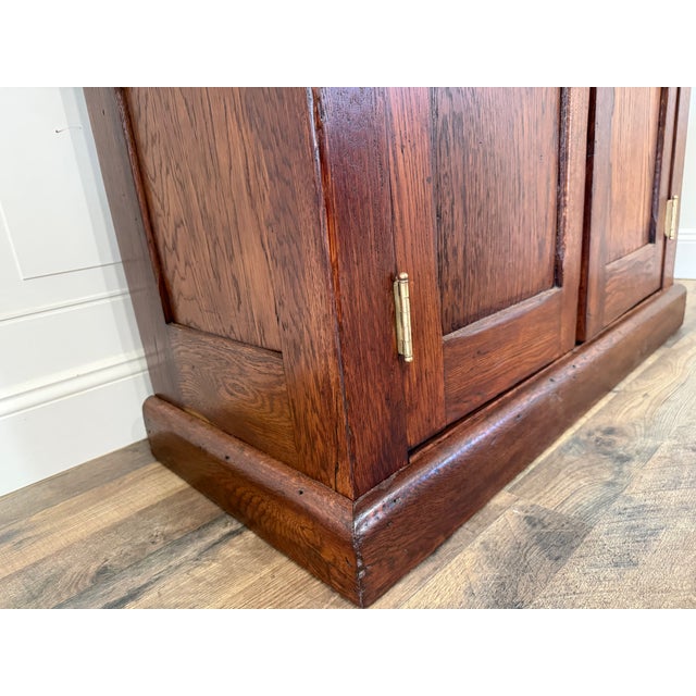 Early 20th Century Tall Oak Cabinet / Pantry For Sale - Image 14 of 18