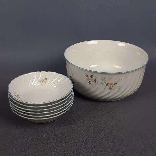 20th Century Porcelain Large and Small Bowls Dessert Set with Flowers from Ginori, 1920s For Sale - Image 11 of 11