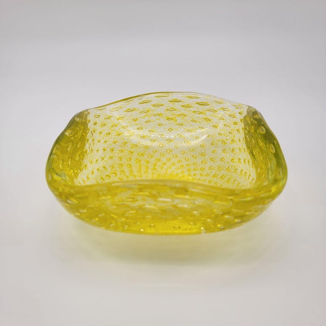 Yellow Carlo Scarpa Venini Mid-Century Murano Glass Bullicante Square Bowl For Sale - Image 8 of 11