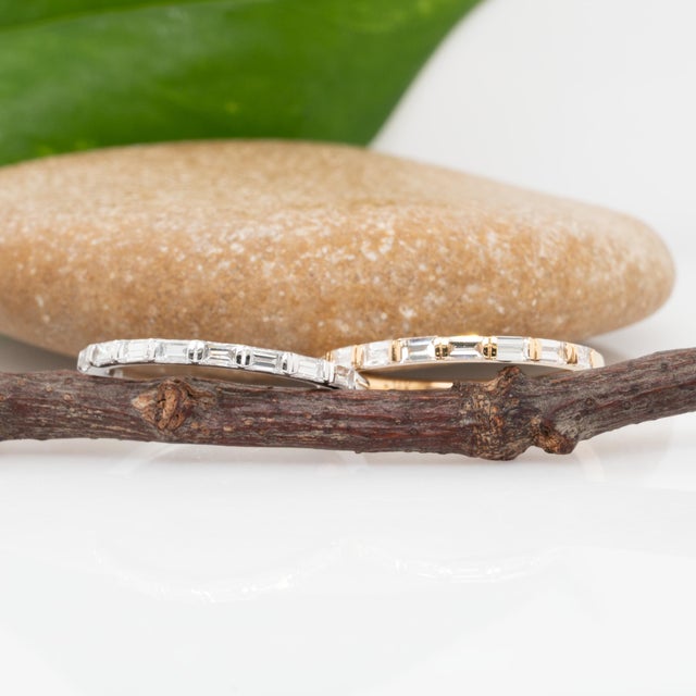 Baguette Diamond Band Ring in 14k Gold – Sleek Modern Stackable Ring , Size 6.75 For Sale In Columbus - Image 6 of 8