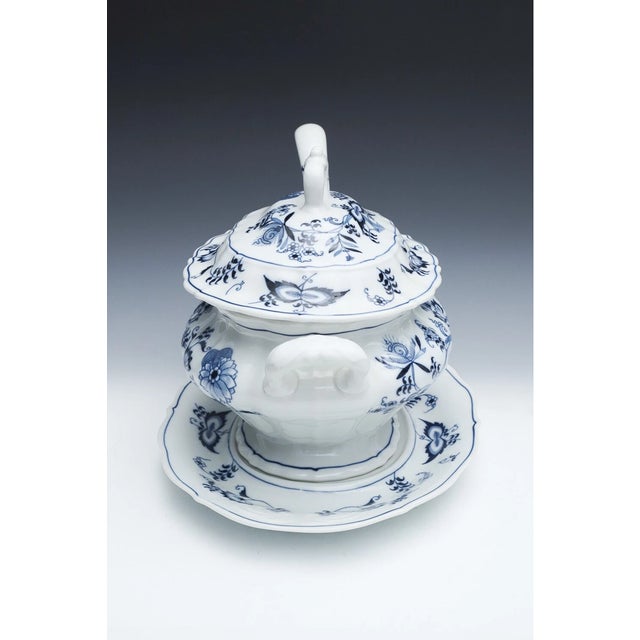 Blue Danube Vintage MCM Blue Danube Tureen With Underplate and Ladle For Sale - Image 4 of 6