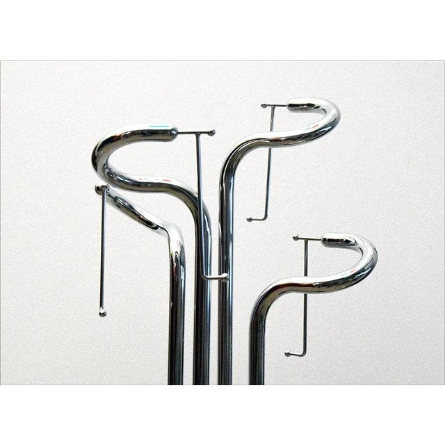 1970s Sculpture Coat Hanger in Chromed Steel, 1970s For Sale - Image 5 of 10
