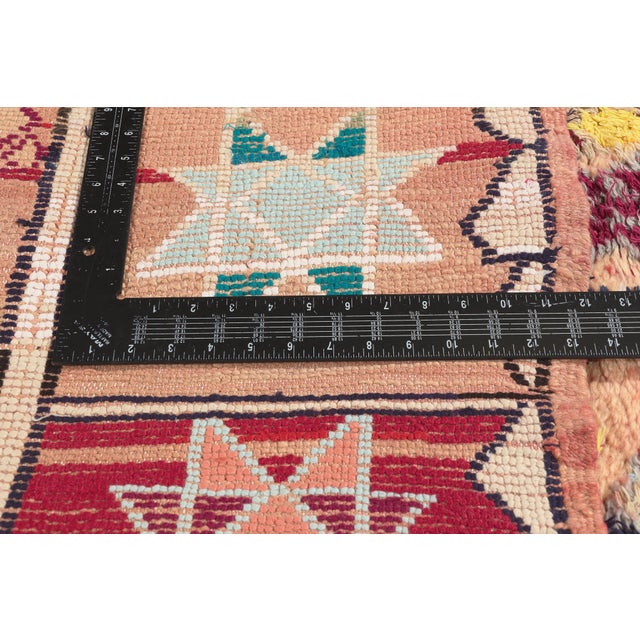 Textile Vintage Boujad Moroccan Rug, 05'09 X 07'09 For Sale - Image 7 of 10