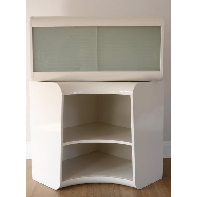 Vintage 1950s MCM Morton Kelvinator White Metal Short Kitchen Wall Cabinet For Sale - Image 10 of 10