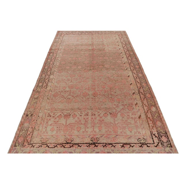 1950s Mid Century Khotan Transitional Pink and Beige Wool Rug For Sale - Image 5 of 7