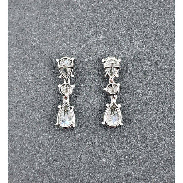 3.20 Ct Diamond Dangle Earrings, A Pair For Sale In Chicago - Image 6 of 8