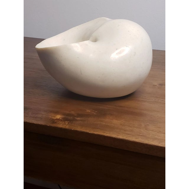 Vintage 80's Modernist Design Decorative Biomorphic Nautilus Bowl. Signed For Sale - Image 4 of 12