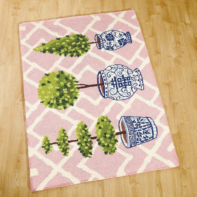 100% wool hooked accent rug. Door mat/entryway decoration. 2' x 3' Care Instructions: Spot Clean.