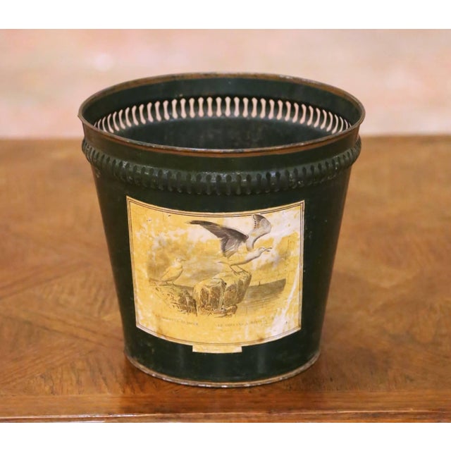 Early 20th Century French Green Tole Waste Basket With Bird Decoration For Sale - Image 4 of 8