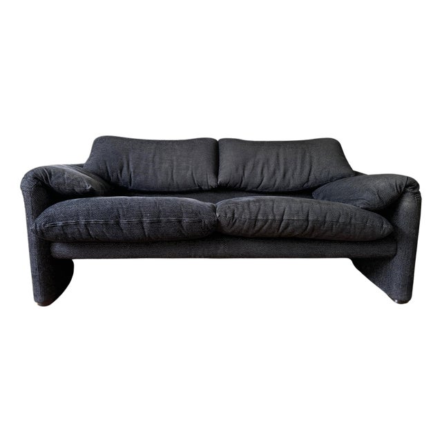 Vico Magistretti Black 2-Seater Loveseat Maralunga Sofa Cassina, Italy, 80s For Sale