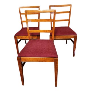 1970s Mid-Century Modern Professionally Refinished Hickory Chair Co. Maple Ladder-Back Dining Chairs - Set of 3 For Sale