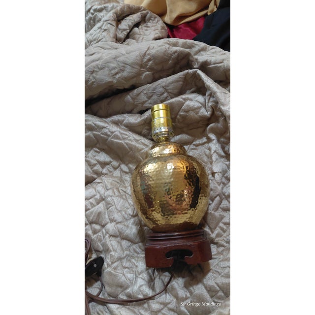 Vintage Hammered Brass Ginger Jar Table Lamp For Sale - Image 4 of 5