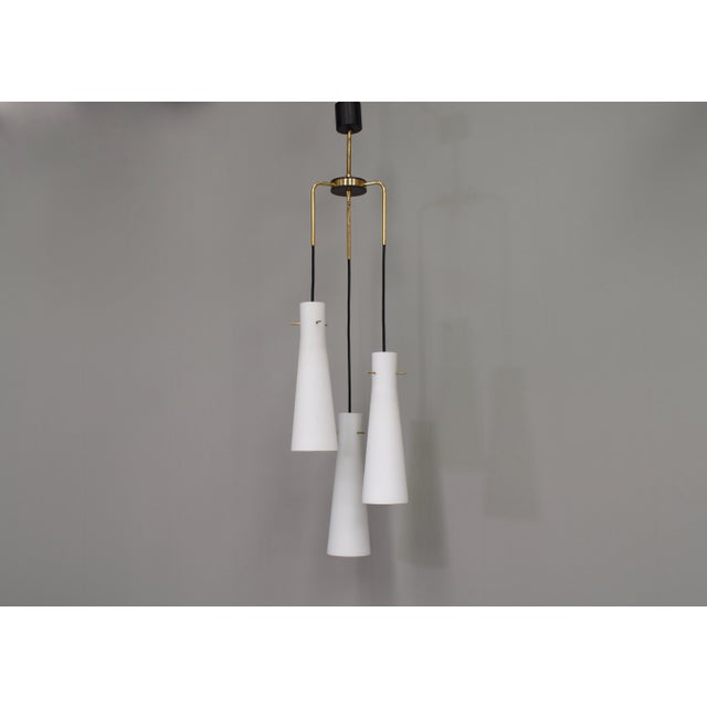 Stilnovo Pendant Light with Opaline Glass Shades and Brass from Stilnovo, Italy, 1950s For Sale - Image 4 of 14