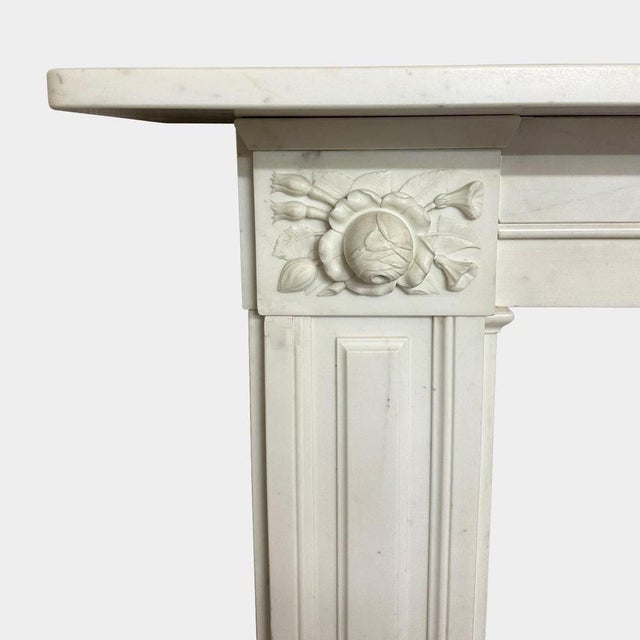 Early 19th Century Regency English Fireplace Mantels in White Marble, 1830, Set of 2 For Sale - Image 5 of 17