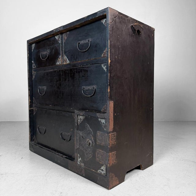 Japanese Tansu Storage Chest with Drawers, 1910s For Sale - Image 11 of 15