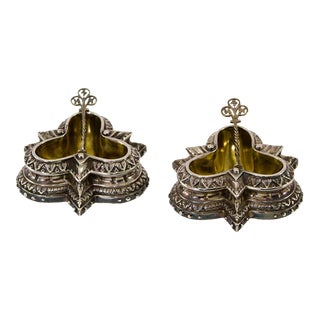 1870 Splendid Antiques Pair of Sterling Salt Cellars & Spoons For Sale