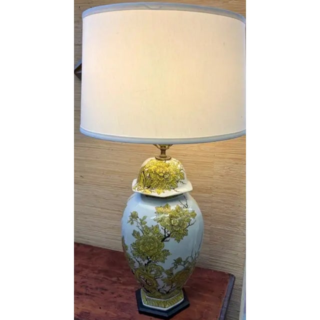 Mid 20th Century Mid Century Modern Attributed to Marbro Lamp Company Chinoiserie Porcelain Ginger Jar Lamp With Imari Design For Sale In New York - Image 6 of 8