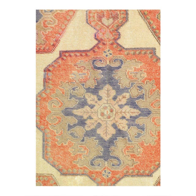 Vintage hand knotted rug from Oushak region of Turkey. Approximately 50-60 years old. In very good condition. D12610