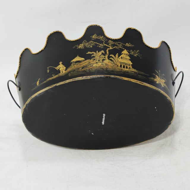 Metal Vintage Chinoiserie Hand-Painted Toleware Scalloped Planter – Black and Gold Metal Cachepot For Sale - Image 7 of 9