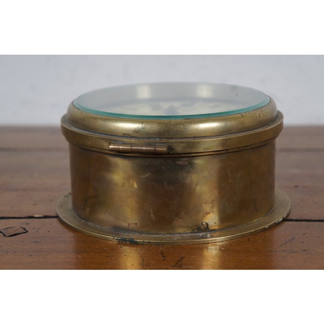 1950s Mid-Century French Degon Rouen Brass Nautical Maritime Ship Bulkhead Clock For Sale - Image 5 of 12