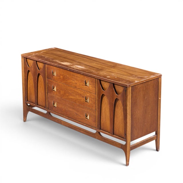 Broyhill Brasilia Mid Century Walnut and Brass Credenza and Hutch For Sale - Image 11 of 11
