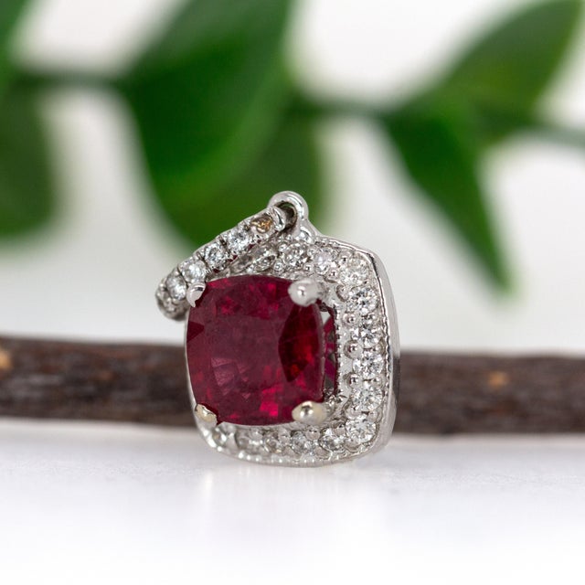 1.24ct Ruby Pendant W Earth Mined Diamonds in Solid 14k White Gold Cushion 6mm For Sale - Image 4 of 9
