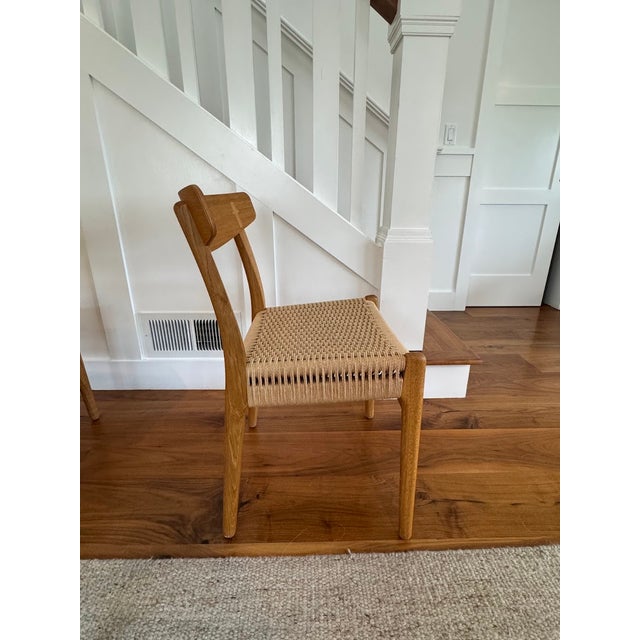 Mid-Century Modern Carl Hansen & Søn Ch23 Side Chairs For Sale - Image 3 of 10