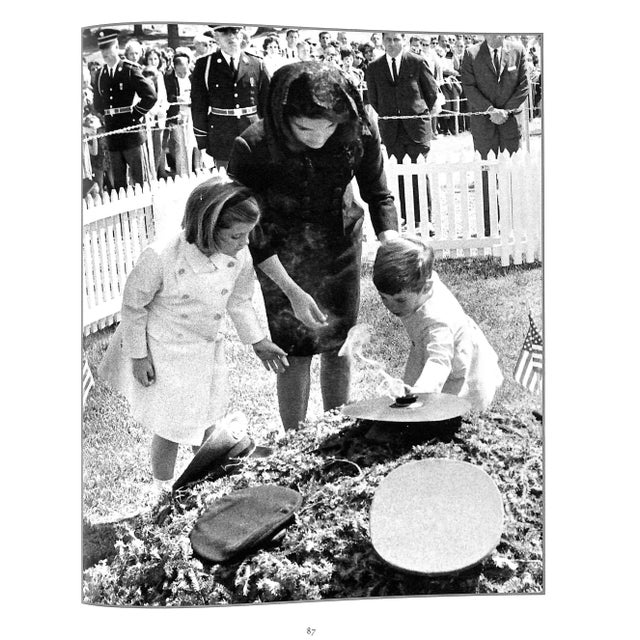 "Uncommon Grace Reminiscences and Photographs of Jacqueline Bouvier Kennedy Onassis" 1994 Suares j.c and Beck, J. Spencer For Sale - Image 10 of 11