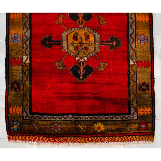 1950s Masterpiece Hand Knotted Turkish Rug for Living Room, Large Runner Rug, Gallerie Rug, Kitchen Decor- 4′7″ X 13′5″ For Sale - Image 14 of 17