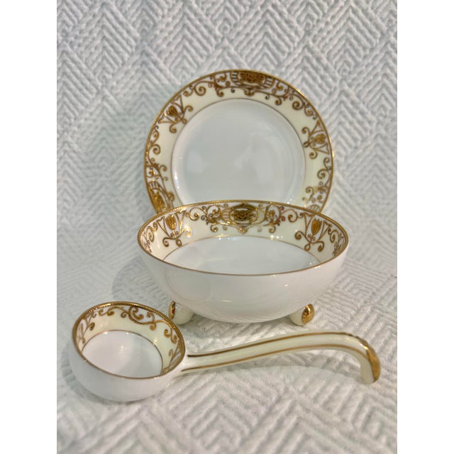 Noritake Vintage Noritake No. 175 “Christmas Ball” Hand-Painted Condiment Bowl With Ladle, Japan c.1911–1940 For Sale - Image 4 of 8