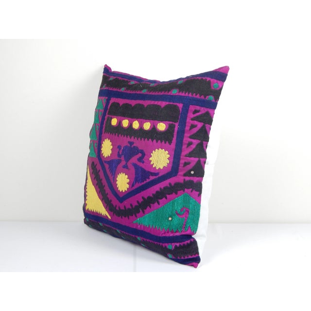 Turkish Suzani Pillow Cover Suzani is an exquisite fabric, every piece is unique but can also contain small...