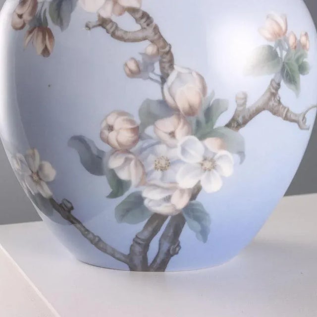 Porcelain Vase attributed to Bing & Grøndahl for Royal Copenhagen For Sale - Image 6 of 9