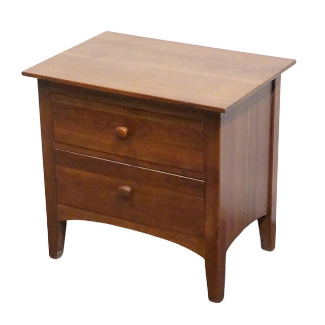 ETHAN ALLEN American Impressions Collection 24" Nightstand / Chairside Chest 24-5406 23.25" High 24.75" Wide 17" Deep We...