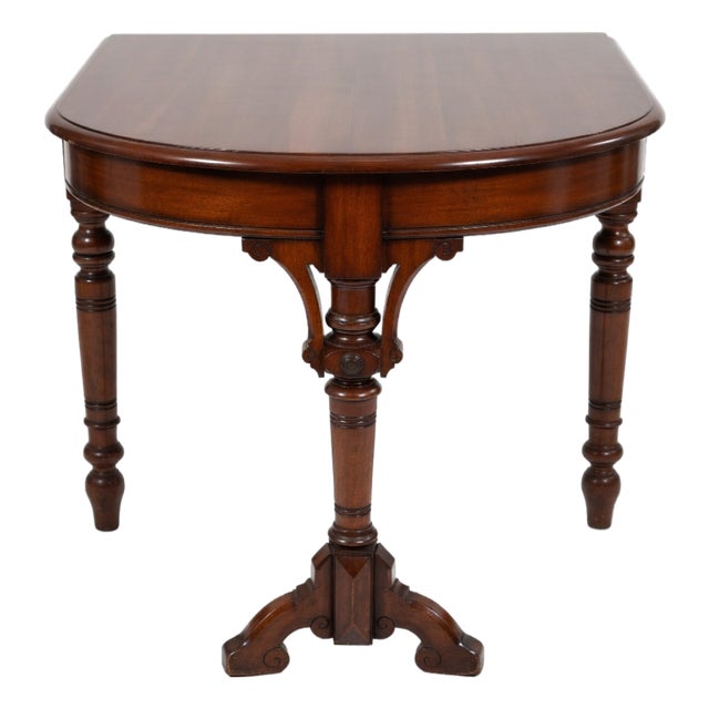 Georgian-Style Mahogany Tripod Pedestal Table For Sale